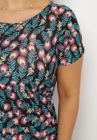 Born2be - Czarno-Niebieska Rozkloszowana Sukienka z Gumką w Talii we Wzór Pawich Oczek Duilla. Kolekcja: plus size. Kolor: czarny. Sezon: lato. Typ sukienki: dla puszystych #5