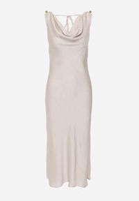 Renee - Beżowa Sukienka Slip Dress z Dekoltem Woda i Wiązaniem z Tyłu Atintina. Typ kołnierza: dekolt woda. Kolor: beżowy. Długość rękawa: na ramiączkach. Styl: elegancki #3