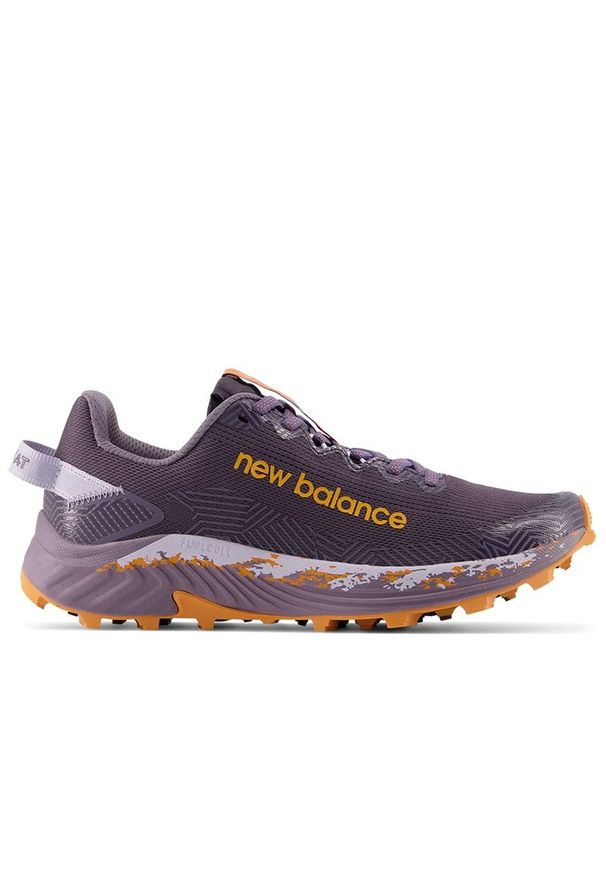 Buty New Balance FuelCell Summit Unknown v4 WTUNKNL4 - fioletowe. Kolor: fioletowy. Materiał: materiał, syntetyk, guma. Szerokość cholewki: normalna. Sport: fitness, bieganie
