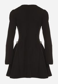 Born2be - Czarna Rozkloszowana Sukienka Ozdobiona Metaliczną Aplikacją Eleslie. Okazja: na co dzień. Kolor: czarny. Wzór: aplikacja. Styl: casual, elegancki #6