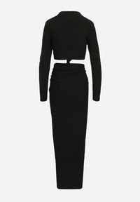 Born2be - Czarna Sukienka Koktajlowa Ozdobiona Wycięciem Marszczeniem w Talii i Rozcięciem na Nogę Ilizia. Okazja: na imprezę. Kolor: czarny. Wzór: aplikacja. Typ sukienki: proste. Styl: wizytowy #3