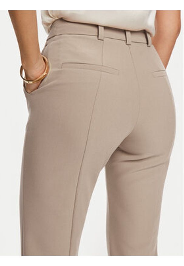 Marciano Guess Chinosy Celia 4BGB04 7046A Beżowy Regular Fit. Kolor: beżowy. Materiał: syntetyk