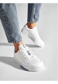 Adidas - adidas Buty Courtic J GY3642 Biały. Kolor: biały. Materiał: skóra