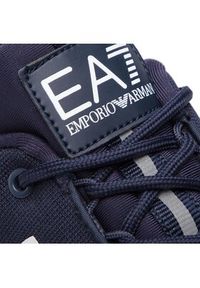 EA7 Emporio Armani Sneakersy X8X033 XCC52 D813 Granatowy. Kolor: niebieski. Materiał: materiał