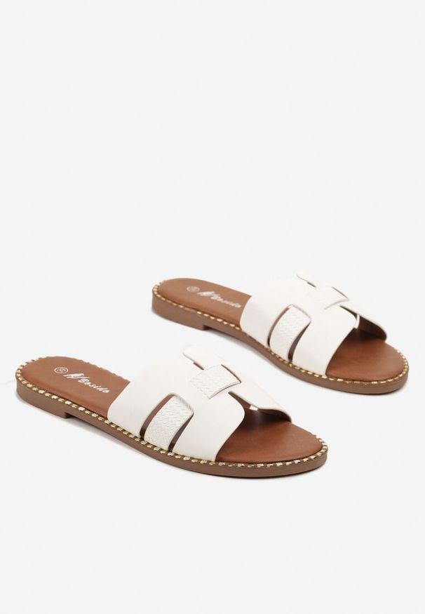 Born2be - Białe Klapki z Plecioną Cholewką Etelloria. Okazja: na co dzień. Kolor: biały. Sezon: lato. Styl: elegancki, casual