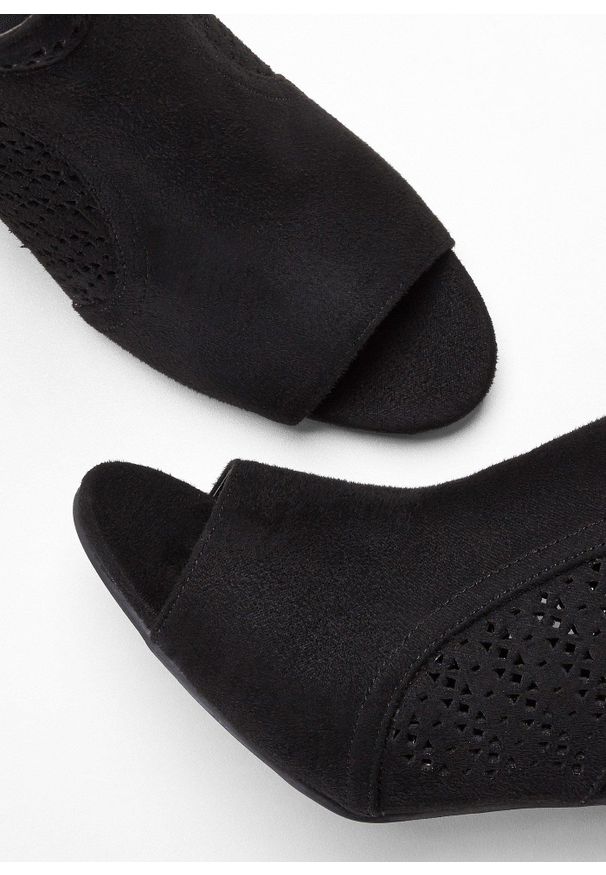 bonprix - Sandały. Kolor: czarny. Styl: elegancki