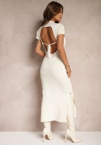 Renee - Jasnobeżowa Sukienka Bodycon z Dodatkiem Wiskozy Wycięciem z Prążkowanego Materiału Irittnea. Okazja: na co dzień. Kolor: beżowy. Materiał: wiskoza, materiał, prążkowany. Długość rękawa: krótki rękaw. Typ sukienki: bodycon. Styl: casual, elegancki