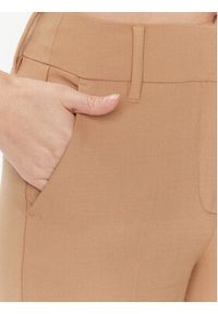 Marella Spodnie materiałowe Siluro 2331360936200 Brązowy Regular Fit. Kolor: brązowy. Materiał: materiał, syntetyk