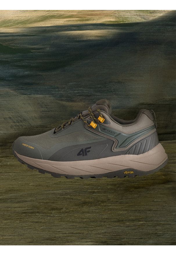 4f - 4F Niskie buty trailowe z membraną męskie - khaki 43. Kolor: oliwkowy, wielokolorowy, brązowy. Materiał: guma. Szerokość cholewki: normalna. Sport: bieganie