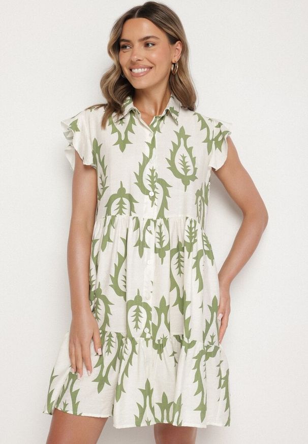 Born2be - Zielona Rozkloszowana Sukienka o Koszulowym Kroju z Lnem i Wiskozą Folarane. Okazja: na co dzień, na spacer. Kolor: zielony. Materiał: wiskoza, len. Wzór: aplikacja. Typ sukienki: koszulowe. Styl: elegancki, klasyczny, casual