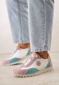 Born2be - Biało-Fioletowe Skórzane Sneakersy z Metaliczną Ozdobą Rioneira. Zapięcie: sznurówki. Kolor: biały. Materiał: skóra. Wzór: aplikacja #1