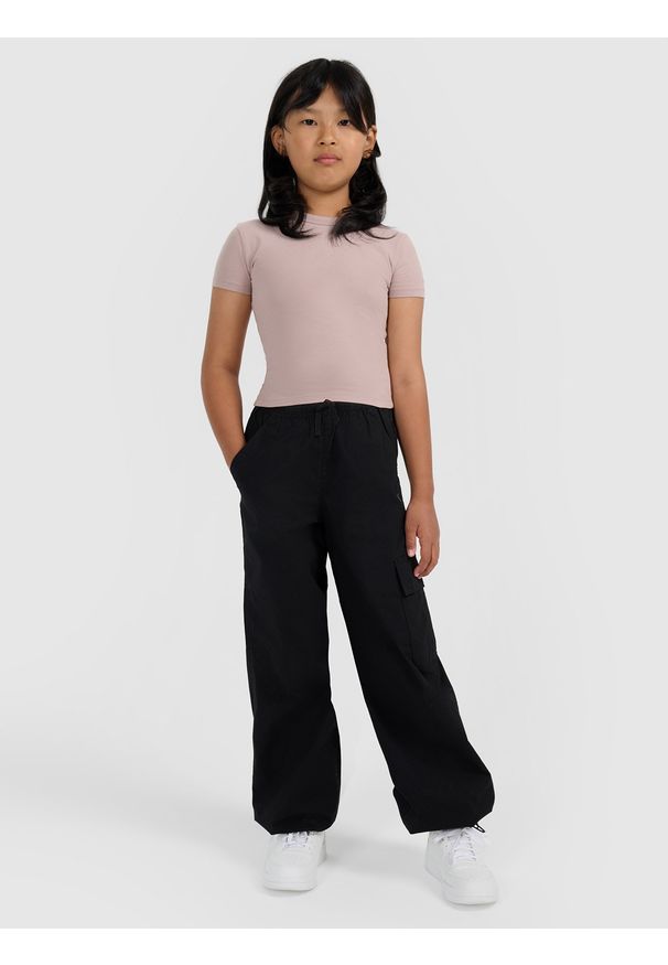 4f - 4F Crop top slim gładki dziewczęcy - brązowy 140 (9-10 lat). Kolor: brązowy. Materiał: bawełna, skóra, materiał, dzianina. Wzór: gładki. Sezon: lato