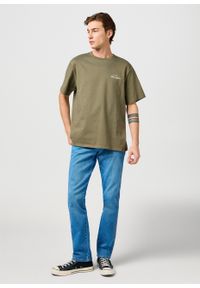 Wrangler - MESKA KOSZULKA WRANGLER GRAPHIC TEE DUSTY OLIVE 112362368 #5