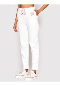 Spodnie dresowe Ted Baker. Kolor: biały. Materiał: dresówka #1