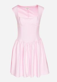 Born2be - Różowa Rozkloszowana Sukienka Ozdobiona Kwadratowym Dekoltem Halelira. Okazja: na co dzień. Typ kołnierza: dekolt kwadratowy. Kolor: różowy. Wzór: aplikacja. Typ sukienki: rozkloszowane, proste. Styl: klasyczny, casual, elegancki #6