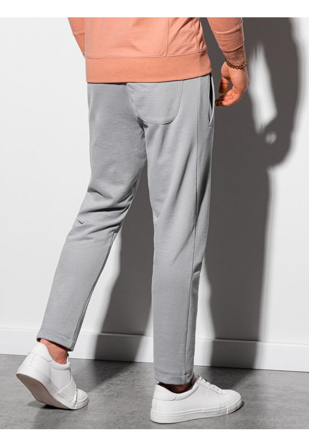 Ombre Clothing - Spodnie męskie dresowe bez ściągacza na nogawce - jasnoszare V5 P946 - XXL. Kolor: szary. Materiał: dresówka