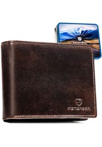 Duży portfel męski ze skóry naturalnej w brązowym kolorze wyposażony w system RFID - Peterson. Kolor: brązowy. Materiał: skóra #1