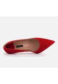 Marco Shoes Eleganckie szpilki zamszowe czerwone. Kolor: czerwony. Materiał: zamsz. Obcas: na szpilce. Styl: elegancki #8