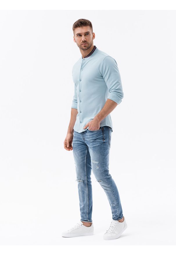 Ombre Clothing - Koszula męska dzianinowa z długim rękawem - błękitna V3 K542 - XXL. Typ kołnierza: kołnierzyk stójkowy. Kolor: niebieski. Materiał: dzianina. Długość rękawa: długi rękaw. Długość: długie. Wzór: kolorowy