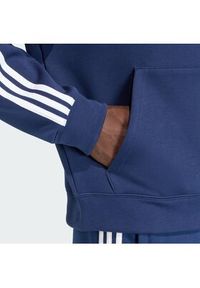 Adidas - adidas Bluza adicolor Spacer KD4086 Granatowy Loose Fit. Okazja: na spacer. Kolor: niebieski. Materiał: bawełna #4