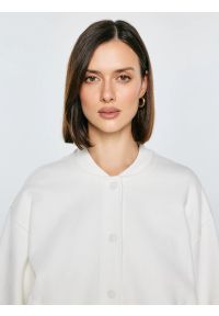 Big-Star - Bluza damska bomber biała Pixelina 100. Okazja: na spacer, na co dzień. Kolor: biały. Materiał: dzianina. Styl: casual, elegancki, sportowy #8