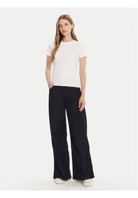 Calvin Klein T-Shirt LV044C216G Biały Regular Fit. Kolor: biały. Materiał: bawełna