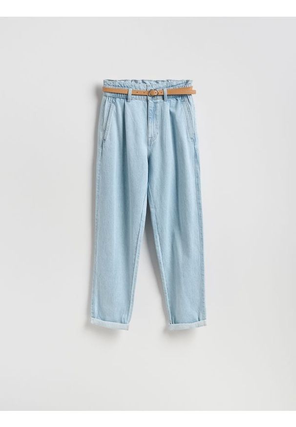 Reserved - Jeansy paperbag z dłuższą nogawką - niebieski. Kolor: niebieski. Długość: długie