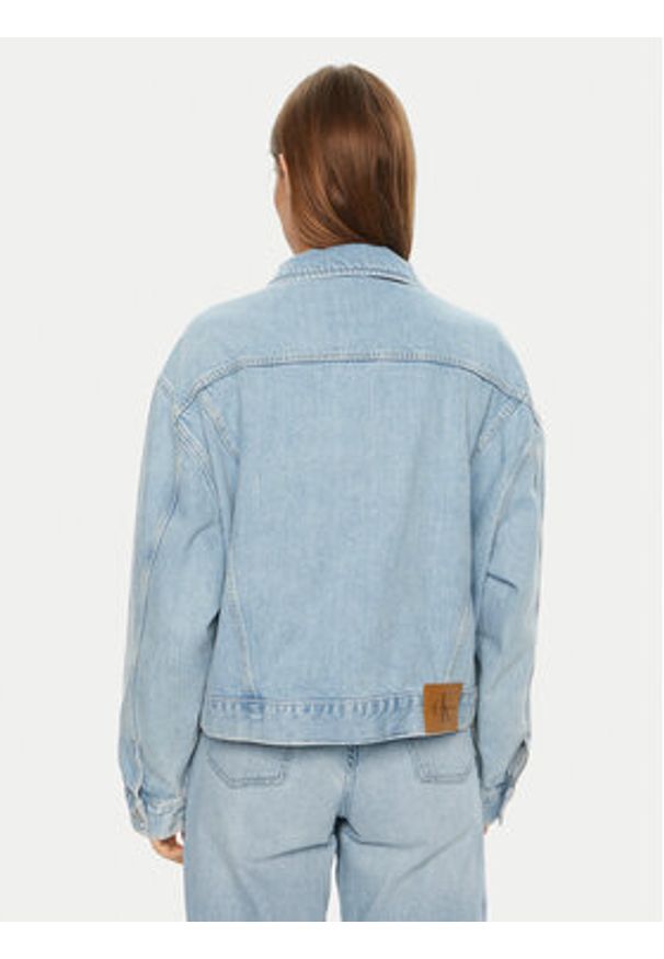 Calvin Klein Jeans Kurtka jeansowa J20J224548 Niebieski Boxy Fit. Kolor: niebieski. Materiał: bawełna