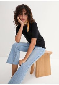 bonprix - T-shirt z dekoltem w łódkę. Kolor: czarny. Materiał: bawełna. Długość rękawa: krótki rękaw. Długość: krótkie. Wzór: gładki. Styl: sportowy #3