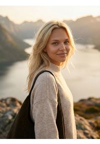 Sinsay - Golf basic - beżowy. Typ kołnierza: golf. Kolor: beżowy #1