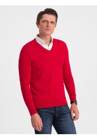 Ombre Clothing - Sweter męski z dekoltem "w serek" z koszulowym kołnierzykiem - czerwony V4. Typ kołnierza: kołnierzyk koszulowy, dekolt w serek. Kolor: czerwony. Materiał: nylon, materiał, bawełna. Styl: klasyczny #4
