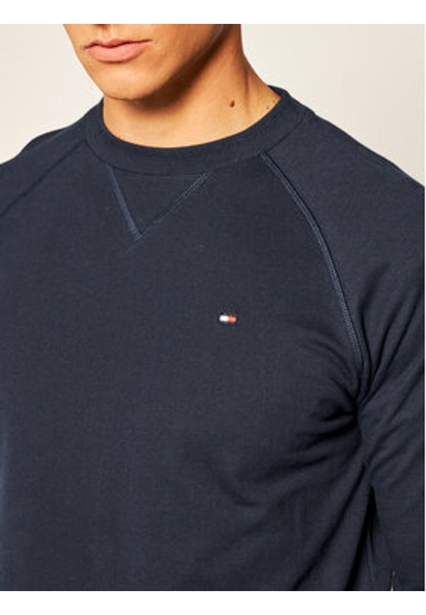 TOMMY HILFIGER - Tommy Hilfiger Bluza Track UM0UM01612 Granatowy Regular Fit. Kolor: niebieski. Materiał: bawełna