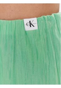 Calvin Klein Jeans Spodnie materiałowe J20J221075 Zielony Relaxed Fit. Kolor: zielony. Materiał: wiskoza