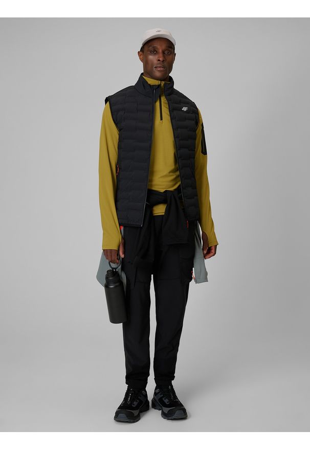 4f - 4F Bezrękawnik trekkingowy z wypełnieniem Primaloft Silver męski - czarny XXL. Typ kołnierza: kołnierzyk stójkowy. Kolor: czarny. Materiał: syntetyk, materiał. Długość rękawa: bez rękawów. Technologia: Primaloft. Długość: długie. Wzór: gładki. Sport: turystyka piesza