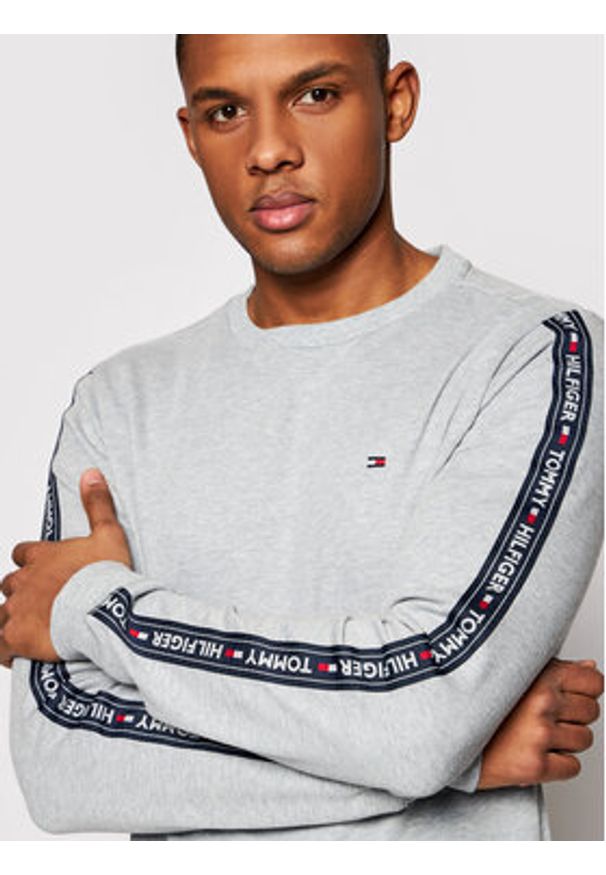 TOMMY HILFIGER - Tommy Hilfiger Bluza Track UM0UM00705 Szary Regular Fit. Kolor: szary. Materiał: bawełna
