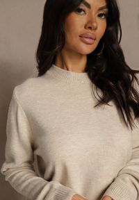 Renee - Beżowy Klasyczny Sweter z Wełną i Bawełną Bez Zdobień Neandia. Kolor: beżowy. Materiał: wełna, bawełna. Wzór: aplikacja. Styl: klasyczny #2