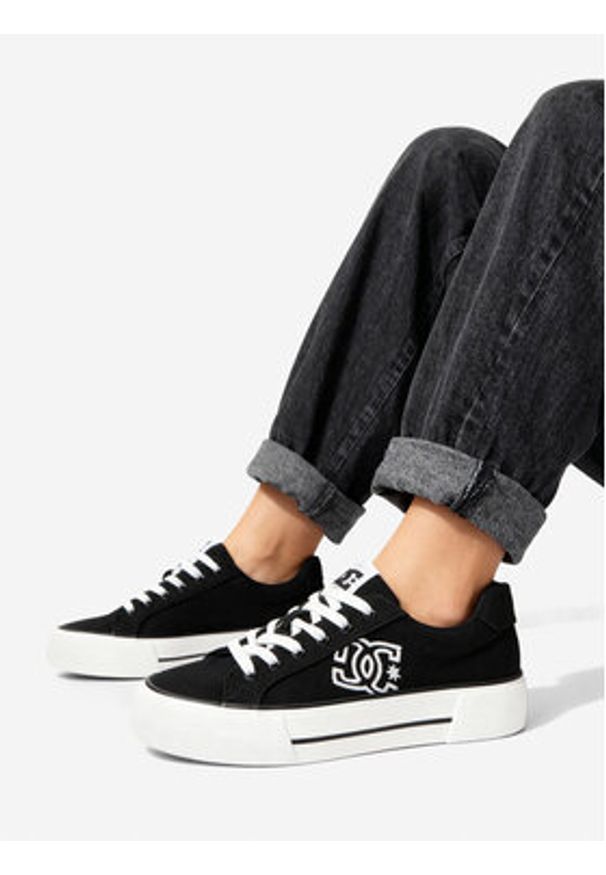 DC Shoes Tenisówki CEO-SS25-3C098 Czarny. Kolor: czarny. Materiał: materiał