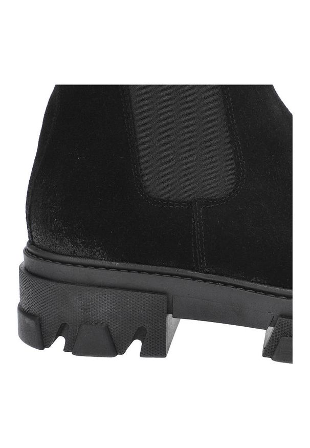 Czarne Botki Dwunasty Shoes Damskie Stylowe Buty. Okazja: na co dzień, do pracy. Zapięcie: bez zapięcia. Kolor: czarny. Materiał: zamsz, materiał, jeans, skóra. Szerokość cholewki: normalna. Obcas: na obcasie. Styl: elegancki. Wysokość obcasa: niski