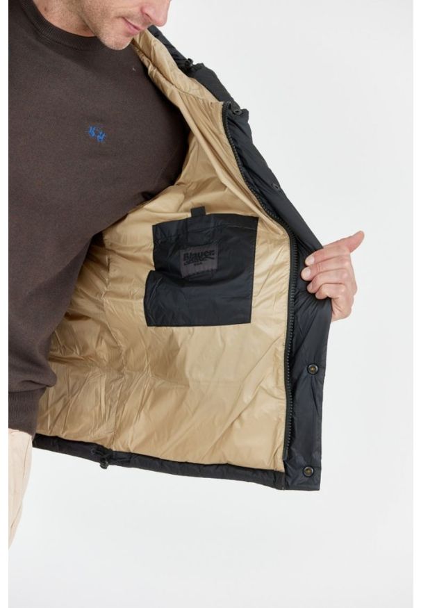 Blauer USA - BLAUER Czarna puchowa kurtka męska Tracy z kapturem, Rozmiar M. Typ kołnierza: kaptur. Kolor: czarny. Materiał: puch