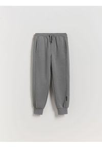 Reserved - Bawełniane joggery z meszkiem - ciemnoszary. Kolor: szary. Materiał: bawełna