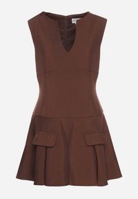 Born2be - Brązowa Rozkloszowana Sukienka z Wycięciem przy Dekolcie Atarinea. Okazja: na co dzień. Kolor: brązowy. Wzór: aplikacja. Typ sukienki: proste. Styl: casual #3