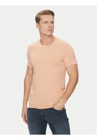 Guess T-Shirt M2YI24 J1314 Pomarańczowy Slim Fit. Kolor: pomarańczowy. Materiał: bawełna