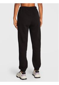 Gina Tricot Spodnie dresowe Basic 87590 Czarny Regular Fit. Kolor: czarny. Materiał: bawełna, dresówka #4