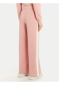 Guess Spodnie dresowe V5RB00 KCO72 Różowy Regular Fit. Kolor: różowy. Materiał: syntetyk #2