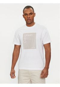 Calvin Klein T-Shirt Square Logo K10K112503 Biały Regular Fit. Kolor: biały. Materiał: bawełna