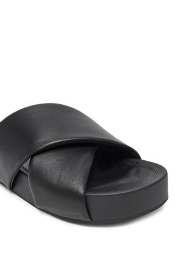 HÖGL Klapki Celeste 9-102910 Czarny. Kolor: czarny. Materiał: skóra