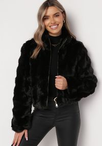 Born2be - Czarna Futerkowa Kurtka z Kołnierzem i Suwakiem Braline. Kolor: czarny. Materiał: jeans. Styl: klasyczny, elegancki #1