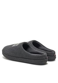 TOMMY HILFIGER - Tommy Hilfiger Kapcie FM0FM05227 Szary. Kolor: szary. Materiał: materiał