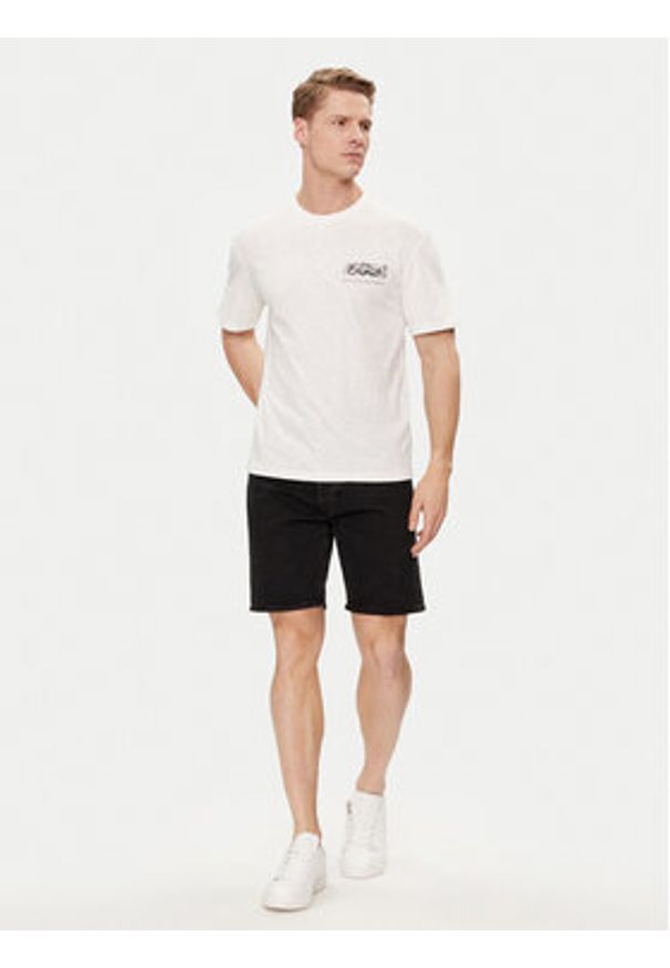 Jack & Jones - Jack&Jones T-Shirt Guru 12249187 Biały Relaxed Fit. Kolor: biały. Materiał: bawełna