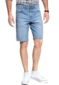 Wrangler - KRÓTKIE SPODENKI WRANGLER DENIM SHORT LIGHT FEATHER W14CQA14R. Stan: podwyższony. Materiał: denim. Długość: krótkie